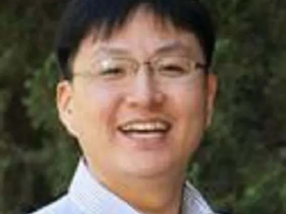 Photo of Young-Jun Son